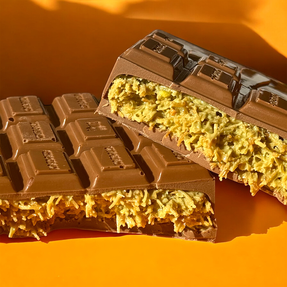 Pistachio Knafeh Stuffed Chocolate Kit With Reusable Chocolate Bar Pistachio Knafeh Stuffed Chocolate Kit With Reusable Chocolate Bar