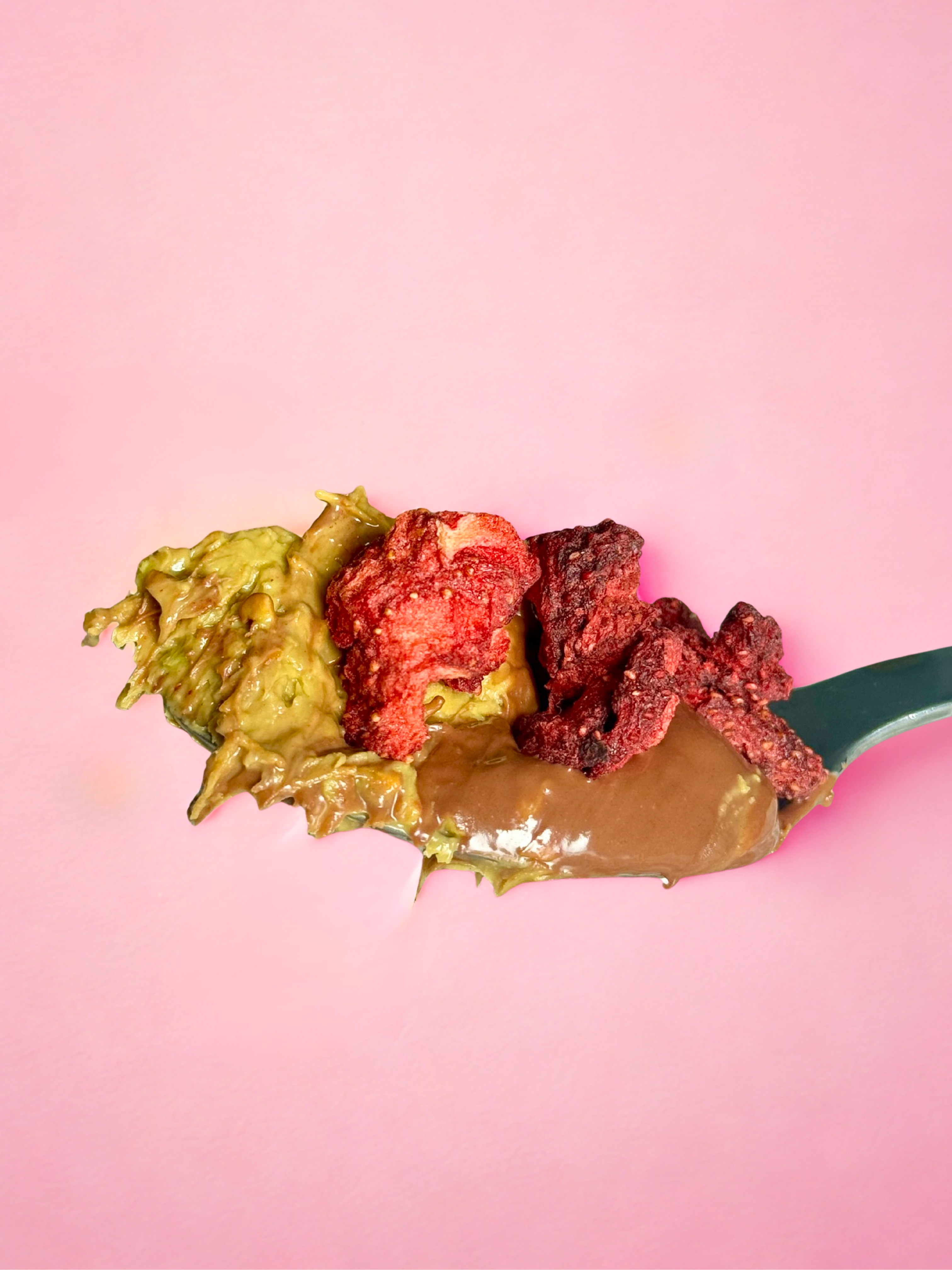 Strawtella Dubai Dip 12 oz