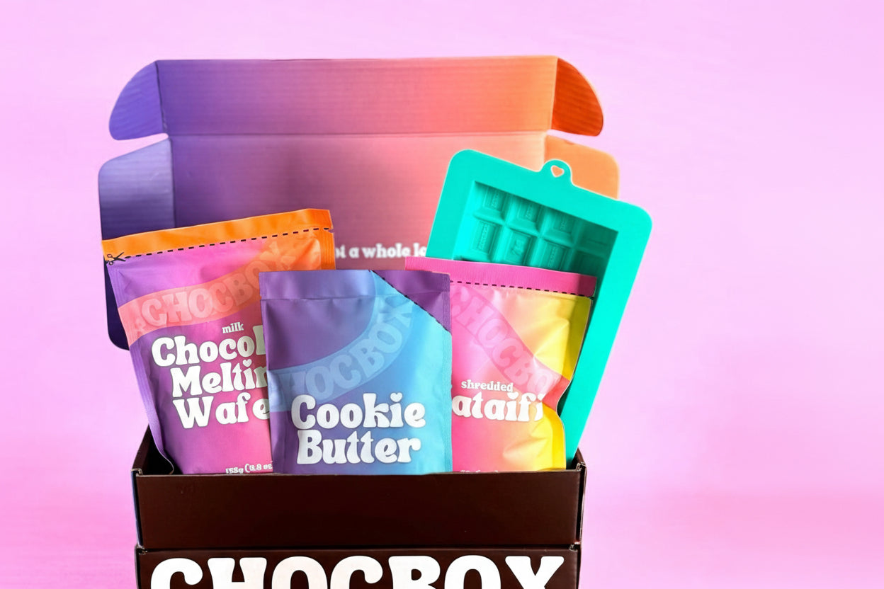 Cookie butter stuffed chocolate bar kit with reusable mold by Chocbox, view 2